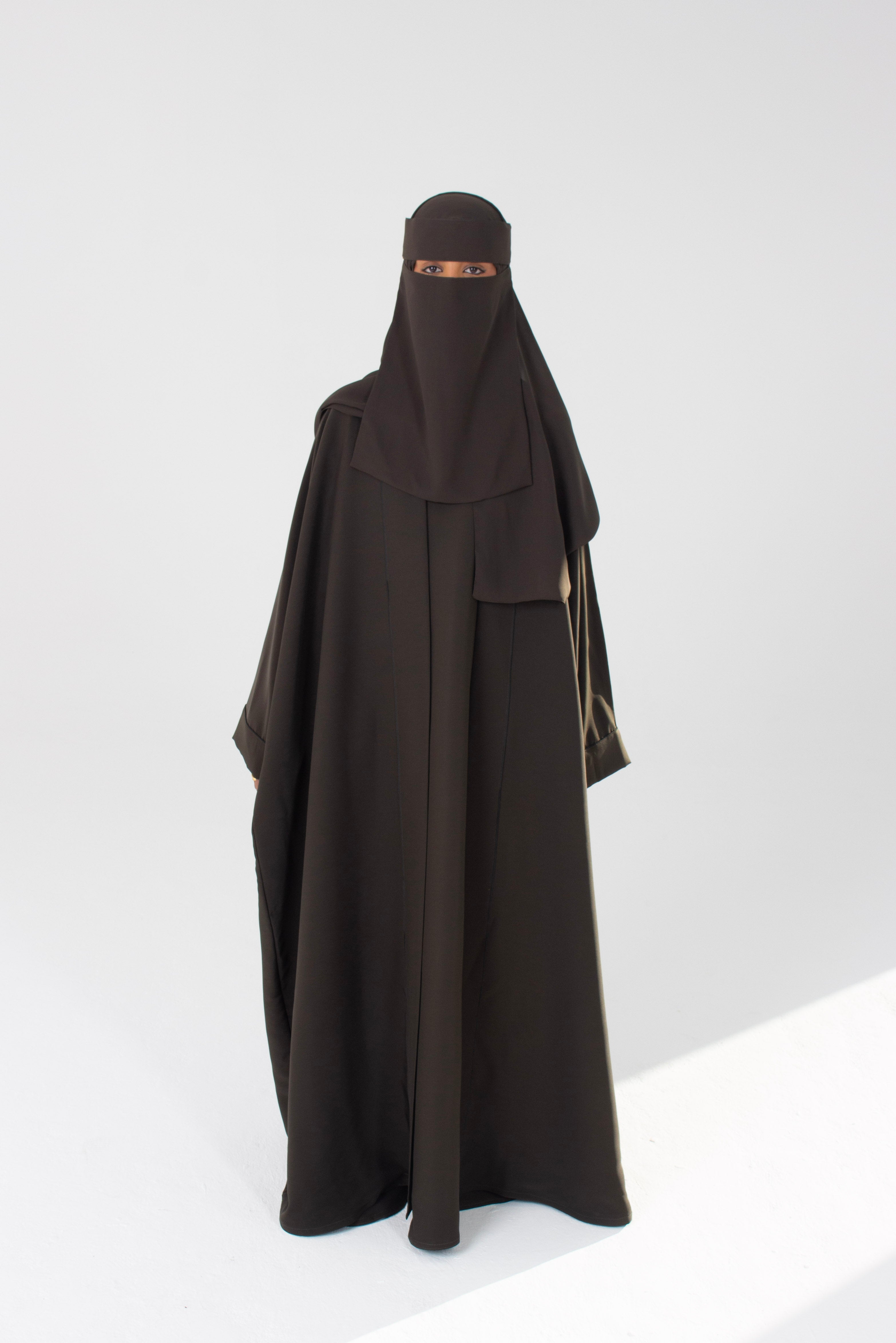 Zaytun زيتون Closed Abaya