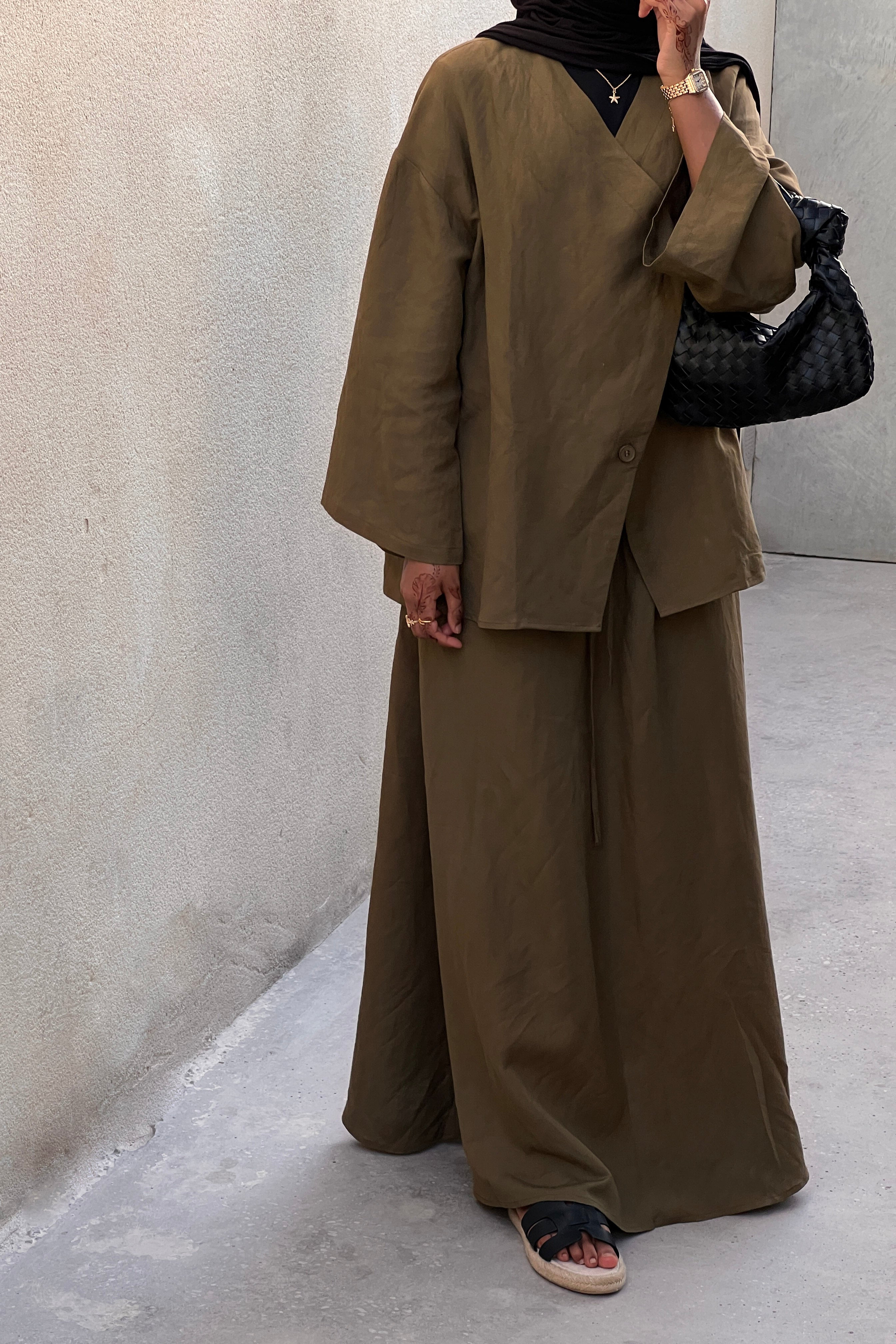 Olive Green Linen Blend Top - 1 Week