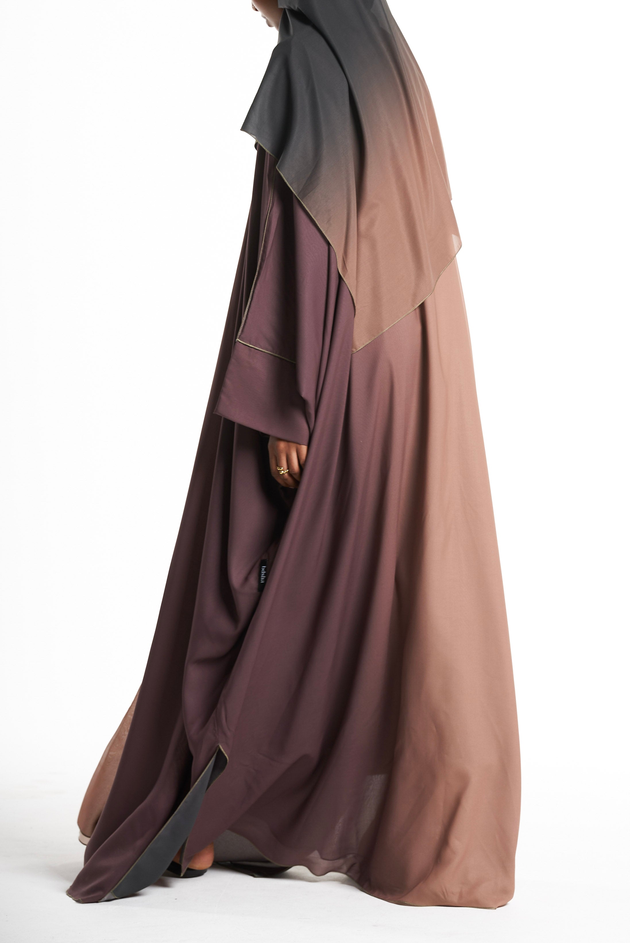 Sahra صحراء