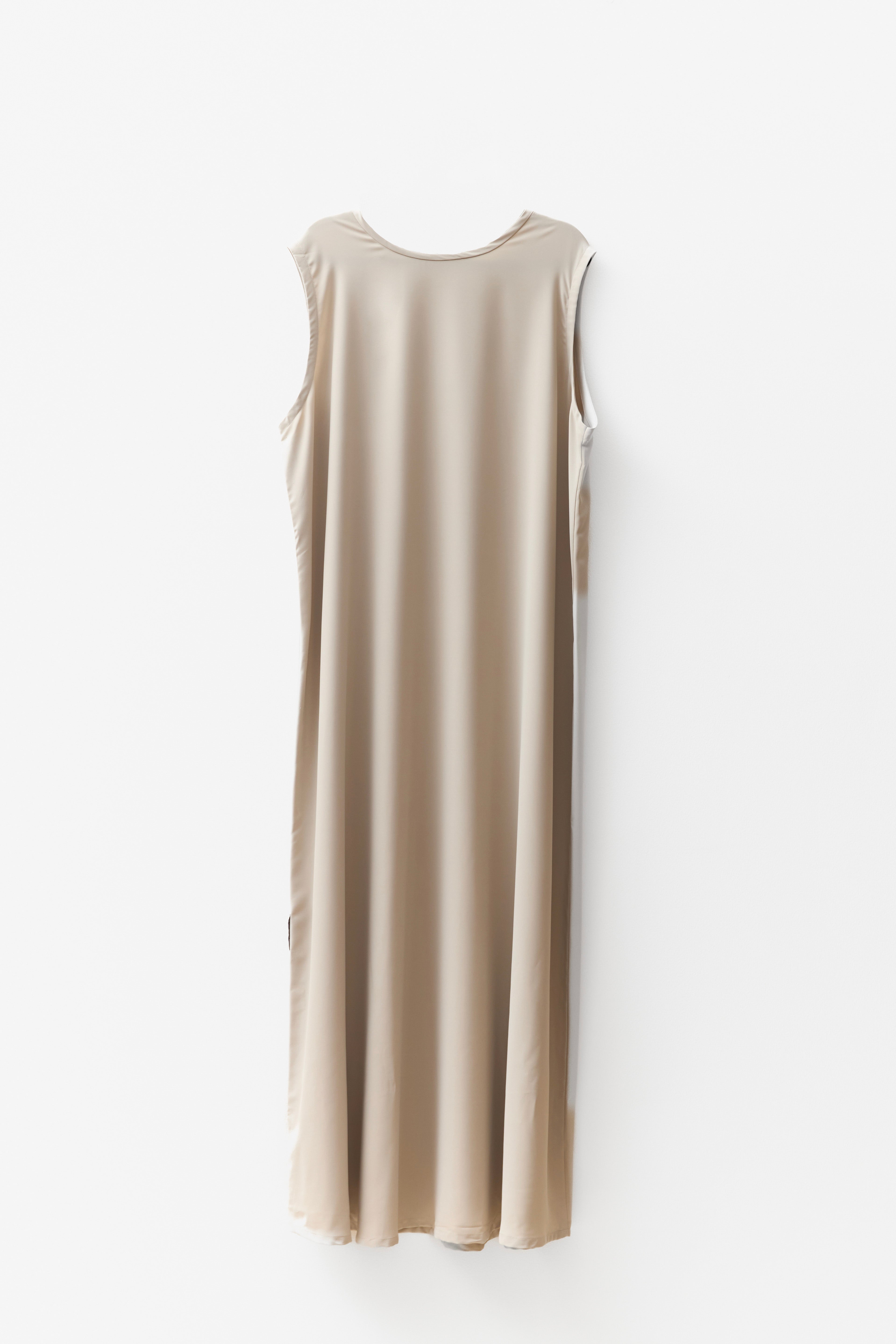 Noor - Off-White Slip Dress No Sleeve