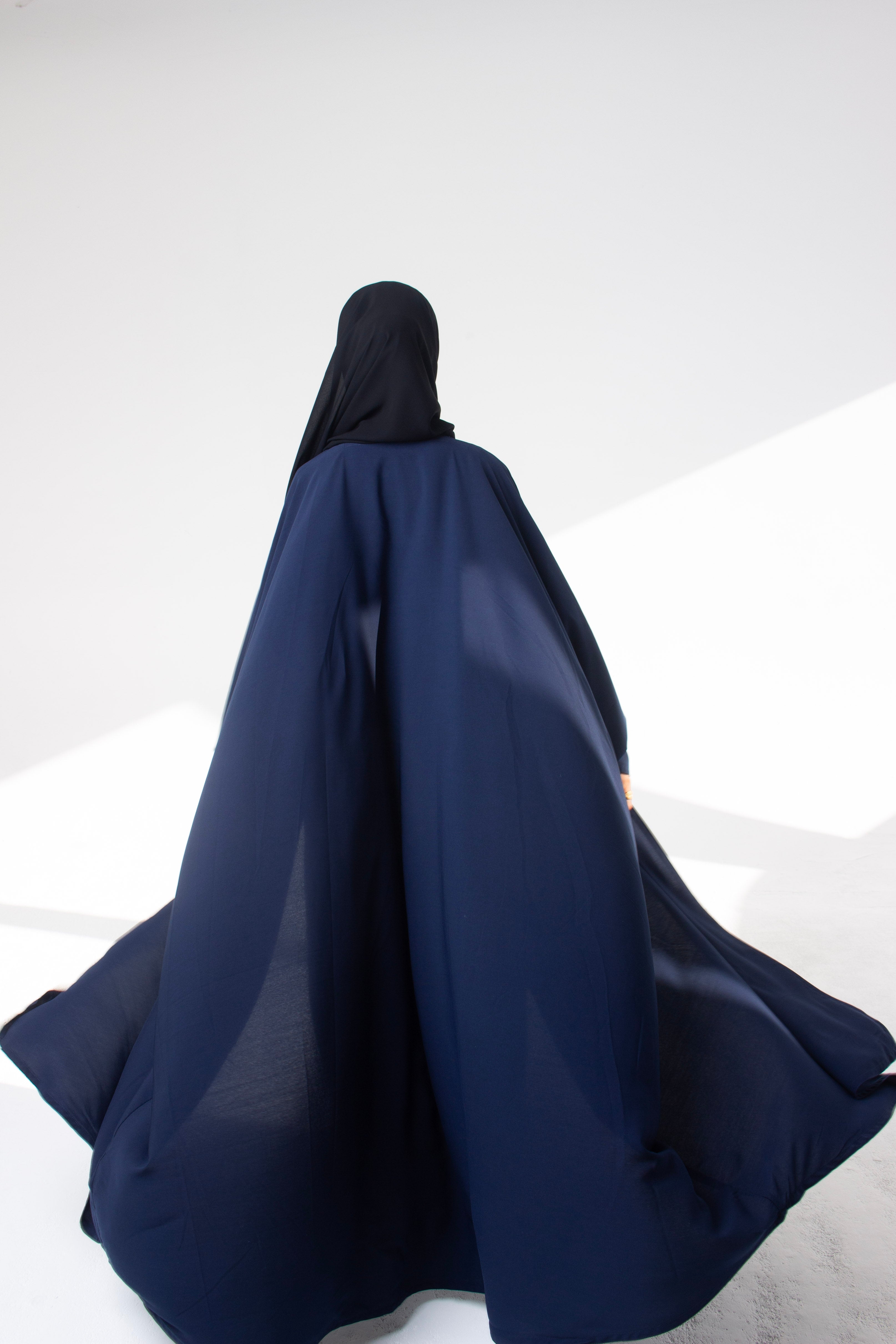 Navy Essential Open Abaya