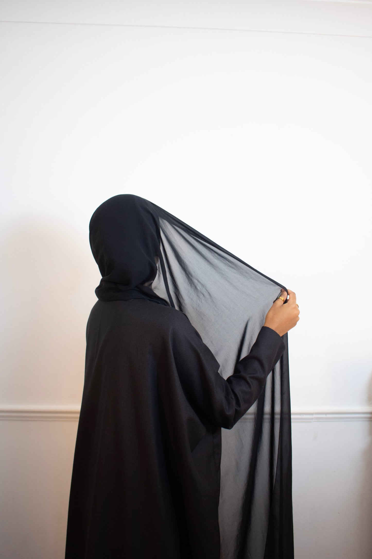 essential chiffon hijab black square